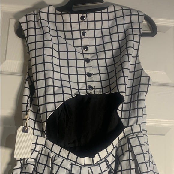 Forever 21 NWT Stylish Black and White Grid women Dress - Picture 6 of 11